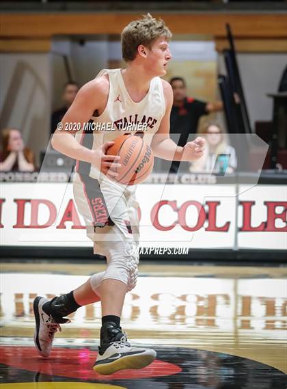 Thumbnail 1 in Wallace vs. Kamiah photogallery.