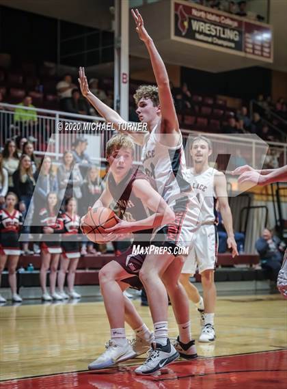 Thumbnail 2 in Wallace vs. Kamiah photogallery.