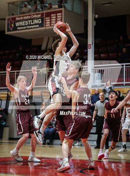 Thumbnail 1 in Wallace vs. Kamiah photogallery.