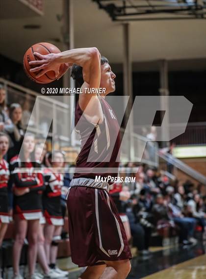 Thumbnail 3 in Wallace vs. Kamiah photogallery.