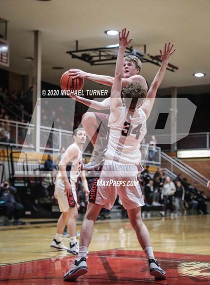 Thumbnail 3 in Wallace vs. Kamiah photogallery.