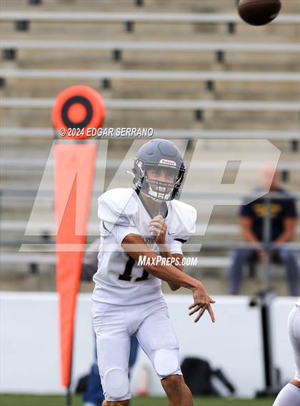 Thumbnail 1 in Crean Lutheran @ La Habra photogallery.
