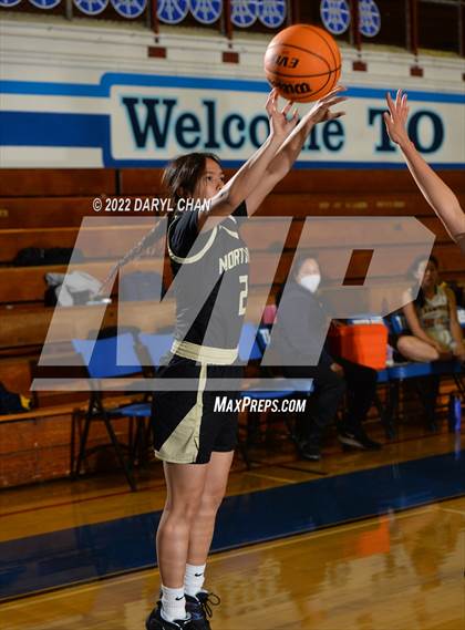 Thumbnail 2 in Northview vs. Alhambra (San Marino Tournament) photogallery.