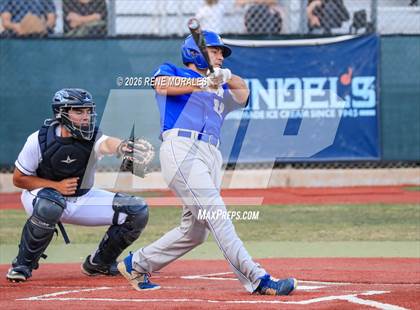 Thumbnail 1 in Burbank vs Crescenta Valley photogallery.