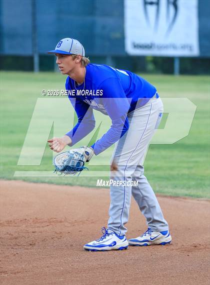 Thumbnail 1 in Burbank vs Crescenta Valley photogallery.