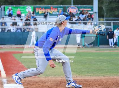 Thumbnail 2 in Burbank vs Crescenta Valley photogallery.