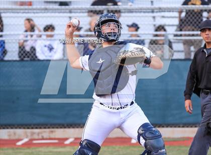 Thumbnail 3 in Burbank vs Crescenta Valley photogallery.