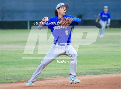 Thumbnail 2 in Burbank vs Crescenta Valley photogallery.
