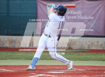Thumbnail 1 in Burbank vs Crescenta Valley photogallery.