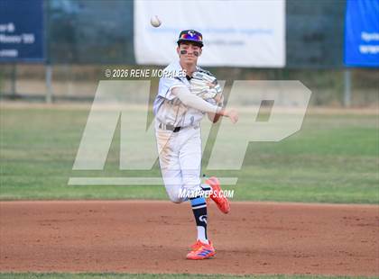 Thumbnail 1 in Burbank vs Crescenta Valley photogallery.