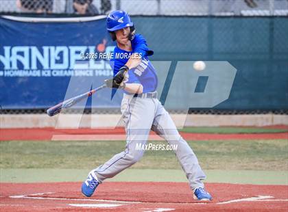 Thumbnail 3 in Burbank vs Crescenta Valley photogallery.