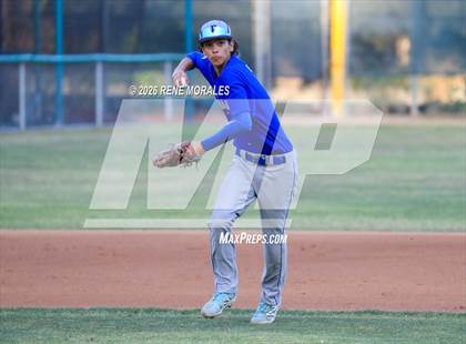 Thumbnail 3 in Burbank vs Crescenta Valley photogallery.