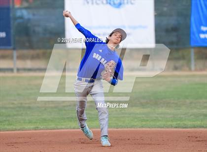 Thumbnail 1 in Burbank vs Crescenta Valley photogallery.