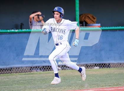 Thumbnail 2 in Burbank vs Crescenta Valley photogallery.