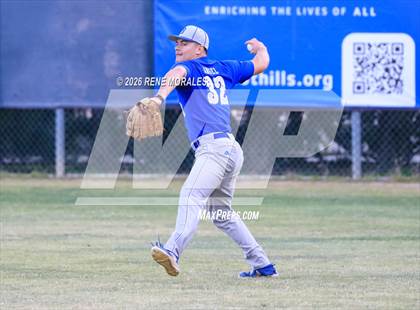 Thumbnail 2 in Burbank vs Crescenta Valley photogallery.