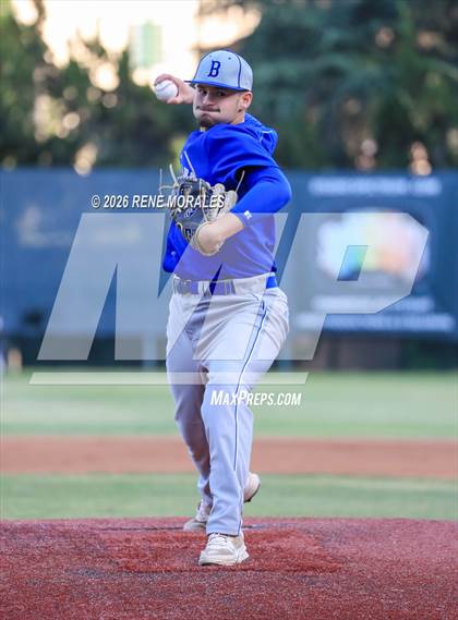 Thumbnail 1 in Burbank vs Crescenta Valley photogallery.