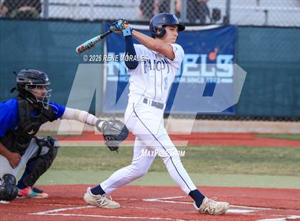 Thumbnail 1 in Burbank vs Crescenta Valley photogallery.