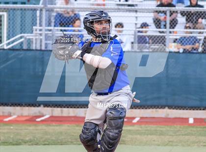 Thumbnail 1 in Burbank vs Crescenta Valley photogallery.