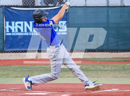Thumbnail 3 in Burbank vs Crescenta Valley photogallery.