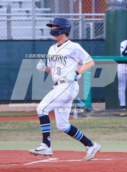 Thumbnail 1 in Burbank vs Crescenta Valley photogallery.