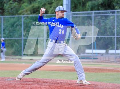 Thumbnail 1 in Burbank vs Crescenta Valley photogallery.