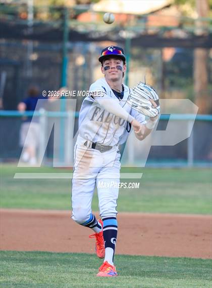 Thumbnail 3 in Burbank vs Crescenta Valley photogallery.