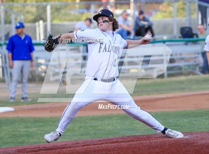 Thumbnail 2 in Burbank vs Crescenta Valley photogallery.