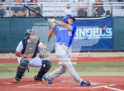 Thumbnail 2 in Burbank vs Crescenta Valley photogallery.