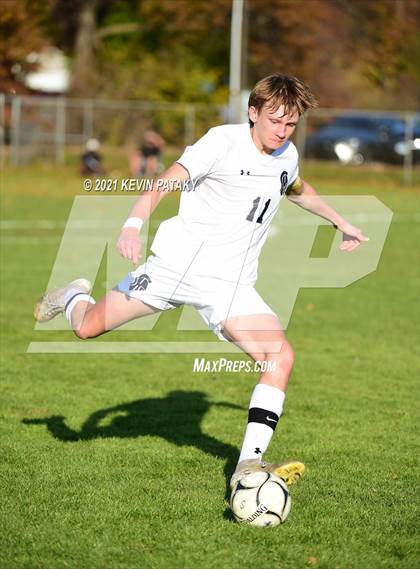 Thumbnail 3 in Simsbury @ Newington (Class LL 1st Round) photogallery.