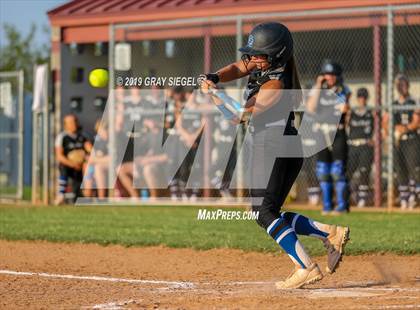 Thumbnail 2 in Deer Creek @ Edmond Memorial photogallery.