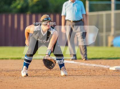 Thumbnail 1 in Deer Creek @ Edmond Memorial photogallery.