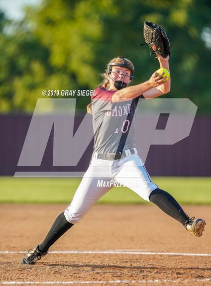 Thumbnail 1 in Deer Creek @ Edmond Memorial photogallery.