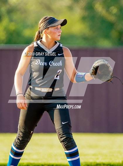 Thumbnail 1 in Deer Creek @ Edmond Memorial photogallery.