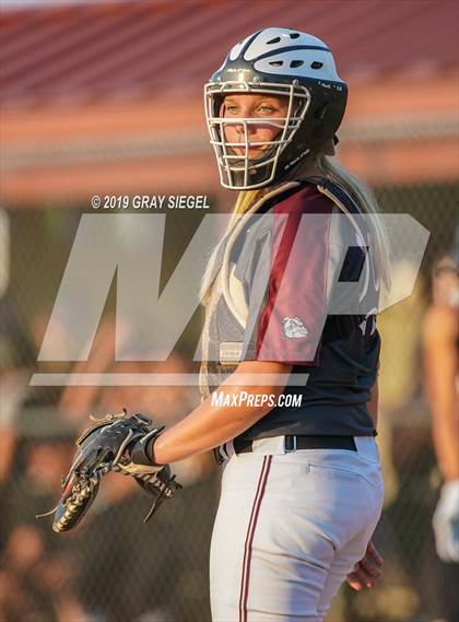 Thumbnail 3 in Deer Creek @ Edmond Memorial photogallery.