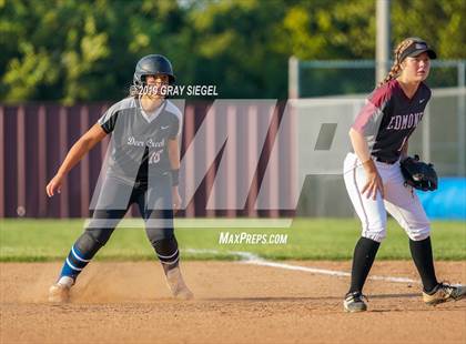 Thumbnail 3 in Deer Creek @ Edmond Memorial photogallery.