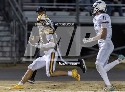 Thumbnail 3 in Central Valley Christian @ Golden West (CIF CS Division II Semifinal) photogallery.