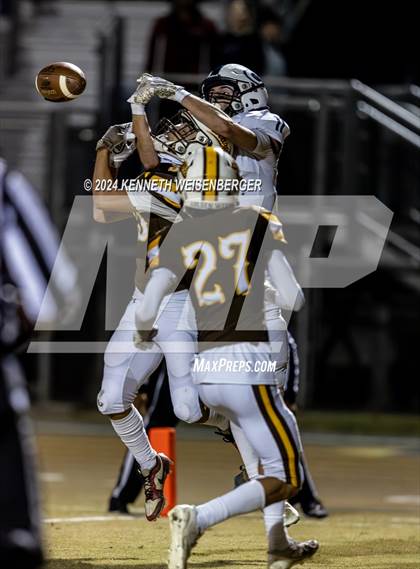 Thumbnail 2 in Central Valley Christian @ Golden West (CIF CS Division II Semifinal) photogallery.