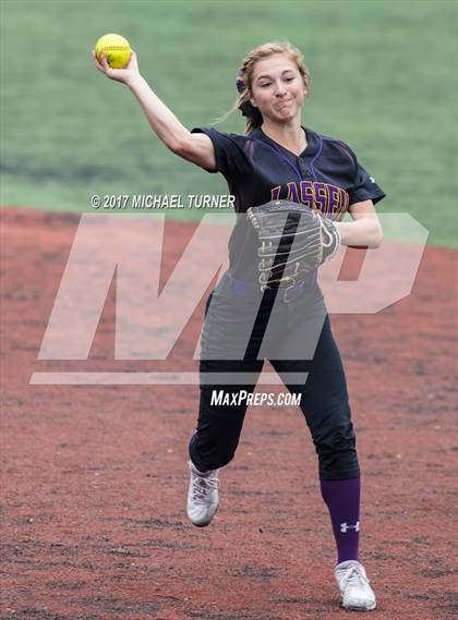 Thumbnail 3 in Lassen @ Red Bluff photogallery.
