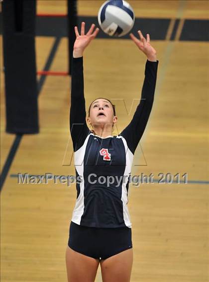 Thumbnail 1 in La Salle vs. St. Lucy's (CIF SS D2AA Final) photogallery.