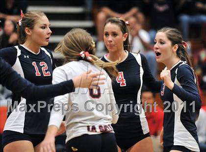 Thumbnail 2 in La Salle vs. St. Lucy's (CIF SS D2AA Final) photogallery.