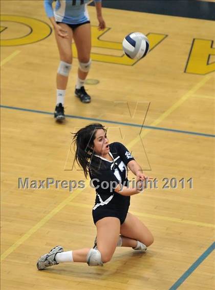 Thumbnail 1 in La Salle vs. St. Lucy's (CIF SS D2AA Final) photogallery.