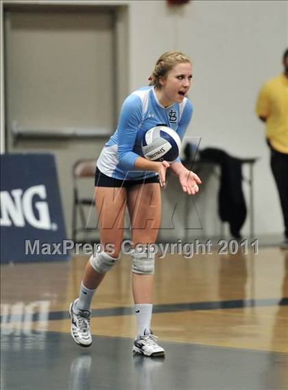 Thumbnail 1 in La Salle vs. St. Lucy's (CIF SS D2AA Final) photogallery.