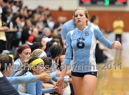 Thumbnail 2 in La Salle vs. St. Lucy's (CIF SS D2AA Final) photogallery.