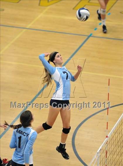 Thumbnail 3 in La Salle vs. St. Lucy's (CIF SS D2AA Final) photogallery.