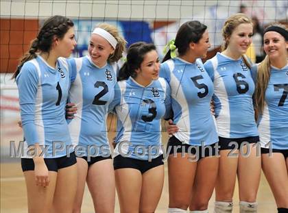 Thumbnail 3 in La Salle vs. St. Lucy's (CIF SS D2AA Final) photogallery.