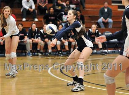 Thumbnail 1 in La Salle vs. St. Lucy's (CIF SS D2AA Final) photogallery.