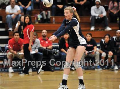 Thumbnail 1 in La Salle vs. St. Lucy's (CIF SS D2AA Final) photogallery.