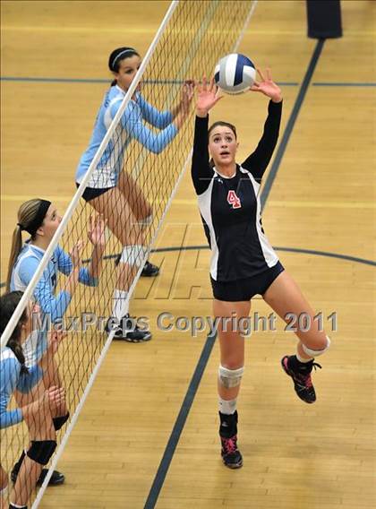 Thumbnail 1 in La Salle vs. St. Lucy's (CIF SS D2AA Final) photogallery.