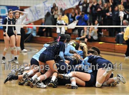 Thumbnail 2 in La Salle vs. St. Lucy's (CIF SS D2AA Final) photogallery.