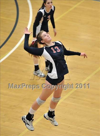 Thumbnail 3 in La Salle vs. St. Lucy's (CIF SS D2AA Final) photogallery.